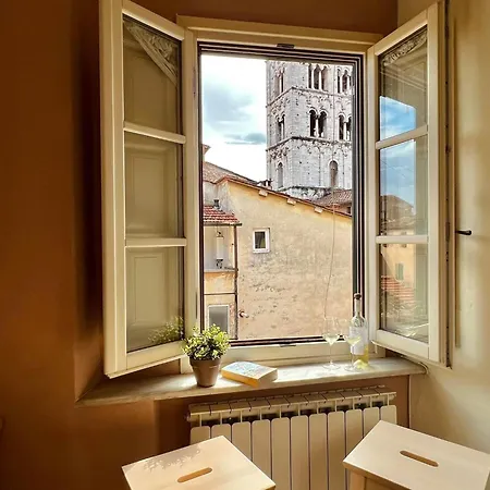 Per Comics Appartamento Lucca